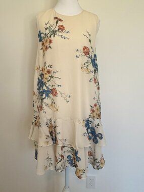 Sugarlips Floral Shift Dress Size Small NWOT Cream Ruffle Hem Sleeveless Spring